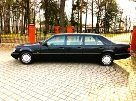 Mercedes W124 E280 Pullman Limusin