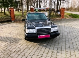 Mercedes W124 E280 Pullman Limusin