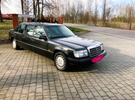 Mercedes W124 E280 Pullman Limusin