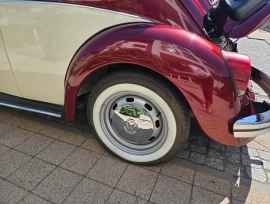 Volkswagen Beetle in very good condition.