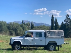 Land Rover Defender 130 XS Crew Cab Pick Up